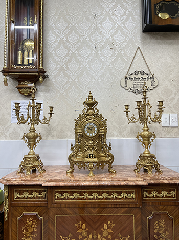 Bộ set 3 món chân nến mặt quỷ MQ03